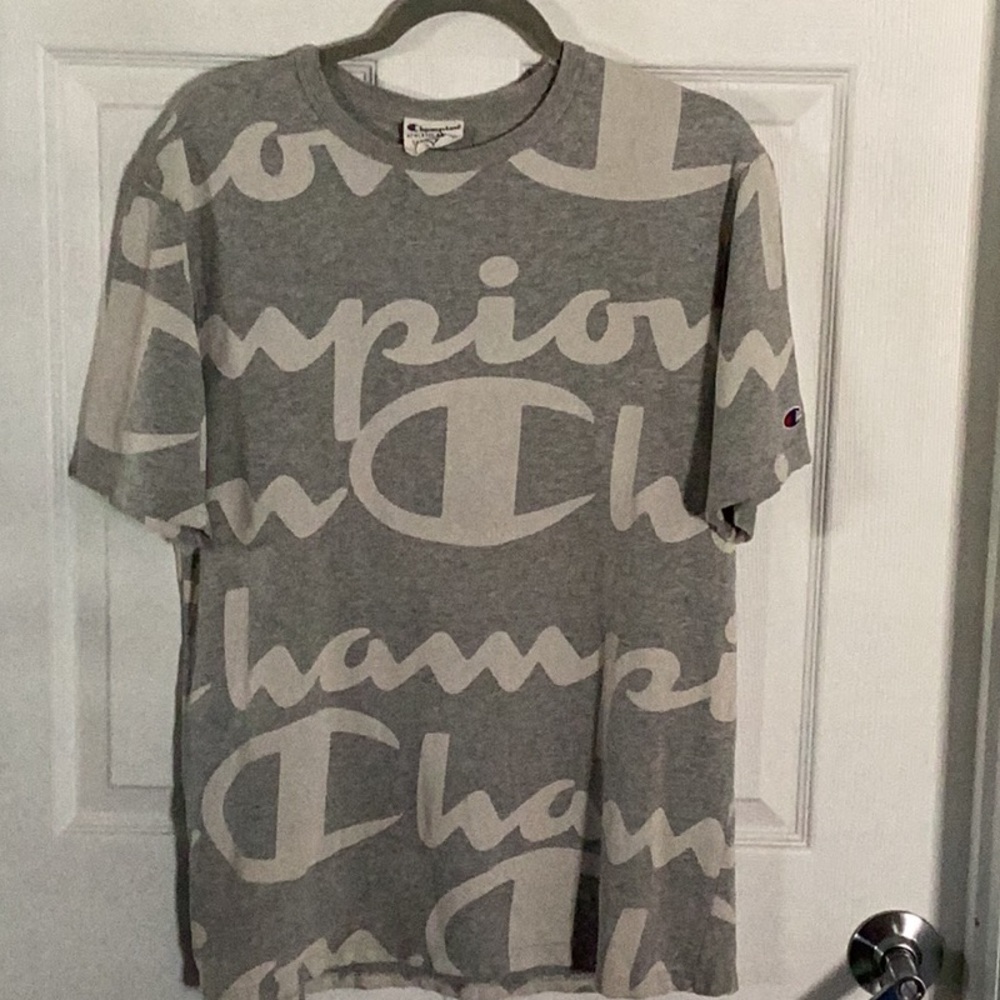 Champion T-shirt